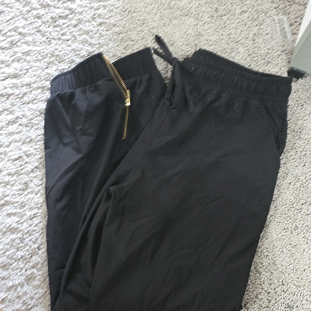 Albion Black Kids Sweatpants with Gold Zipper